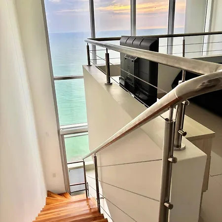 Duplex Piso 34 Frente Al Mar Apartment