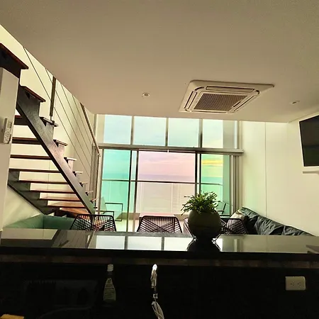 Duplex Piso 34 Frente Al Mar Apartment